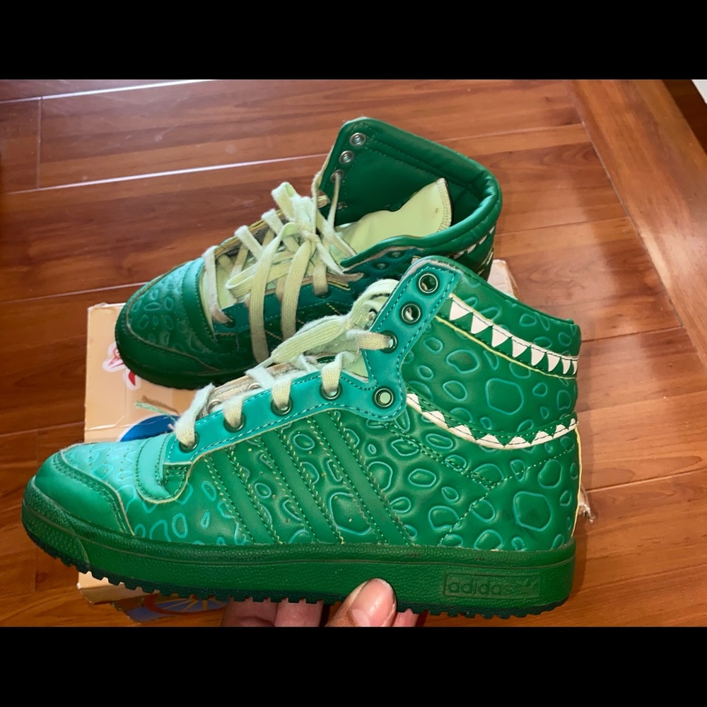 Toy Story Adidas (Rex)